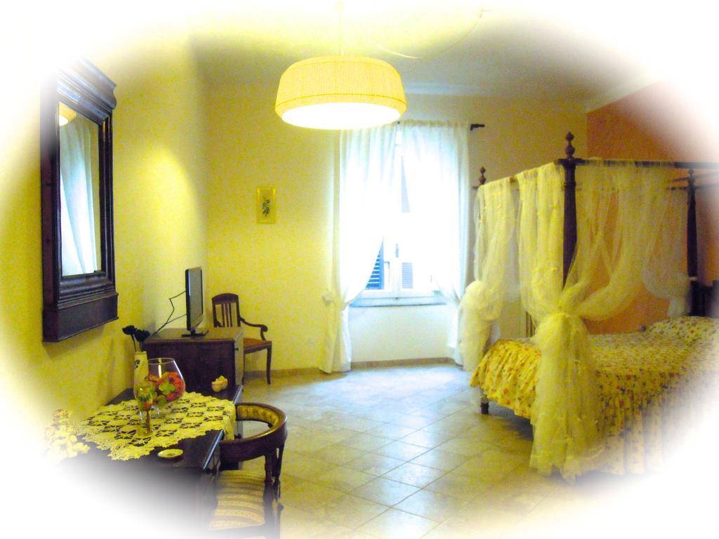 Locanda Dei Fiori ปิสโตยา ห้อง รูปภาพ